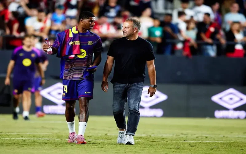 راشفورد يتنازل عن الرحيل.. فليك يتمسك بالنجم في صفوف برشلونة